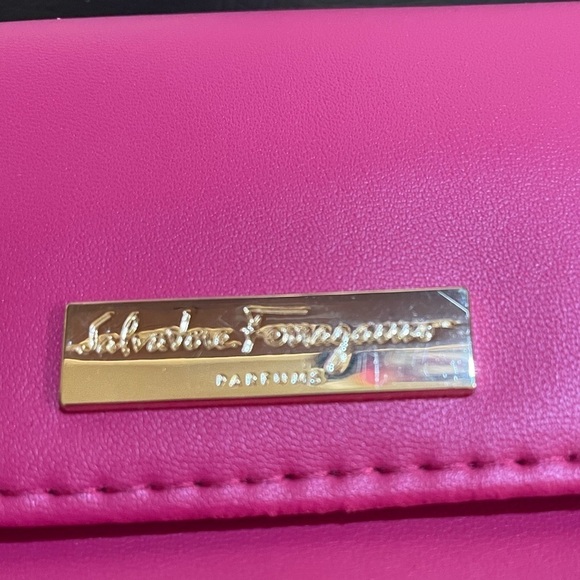 Salvatore Ferragamo LEATHER VANITY CASE Pink Travel Cosmetic Bag - Picture 7 of 11